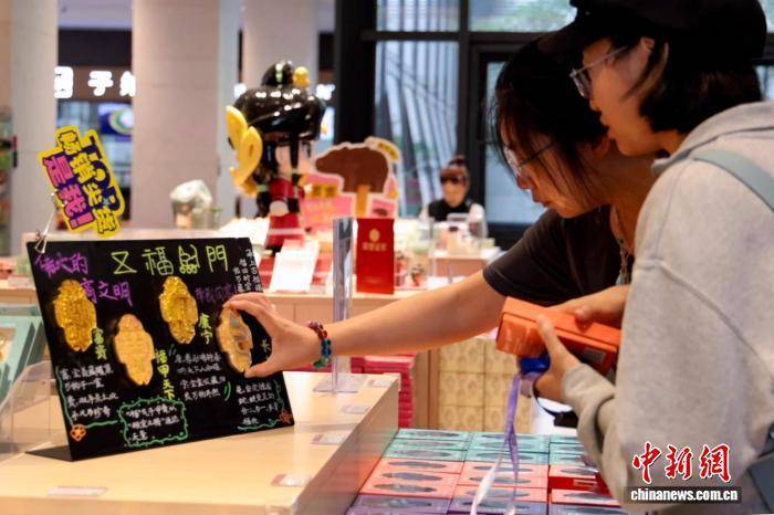 消费 殷墟博物馆成文化“打卡地”开元ky棋牌长假观展热带动文创