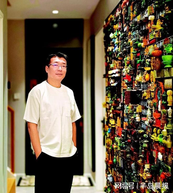 大连藏家打造“冰箱贴博物馆”开元棋牌app2400枚！(图2)